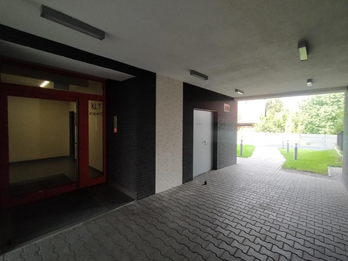 Fajny Apartament Z Parkingiem, Obok Metra. 바르샤바 외부 사진