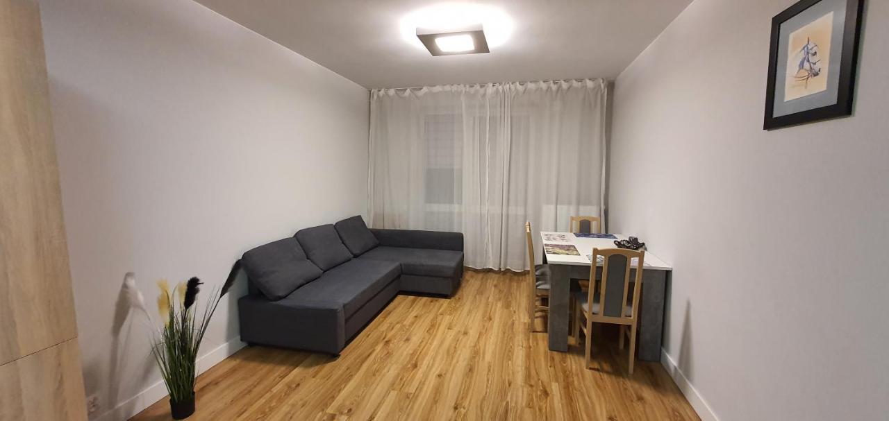 Fajny Apartament Z Parkingiem, Obok Metra. 바르샤바 외부 사진