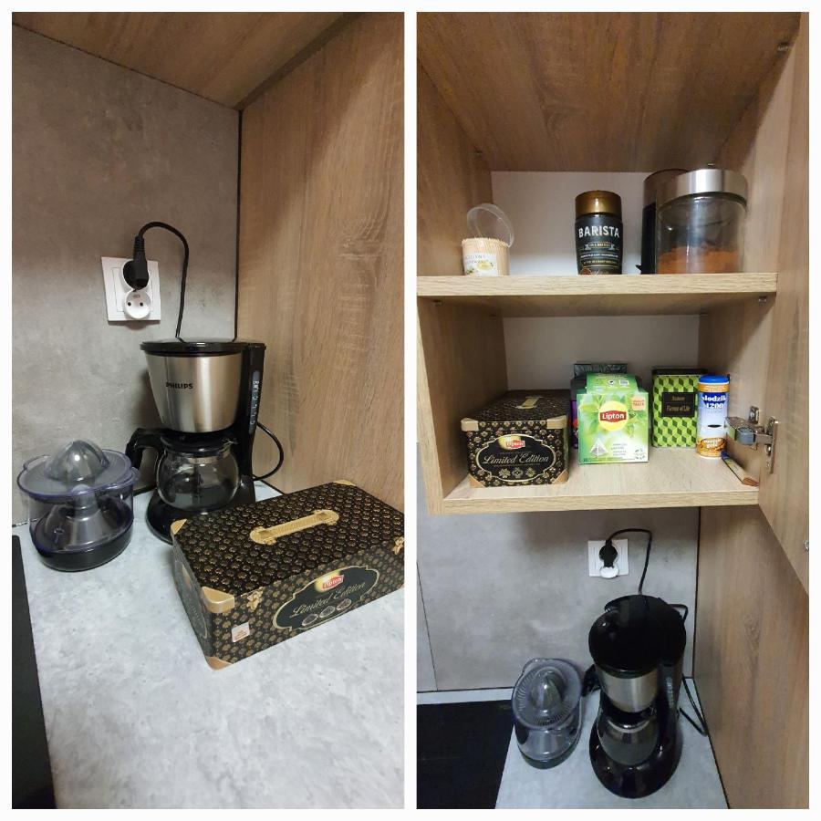Fajny Apartament Z Parkingiem, Obok Metra. 바르샤바 외부 사진