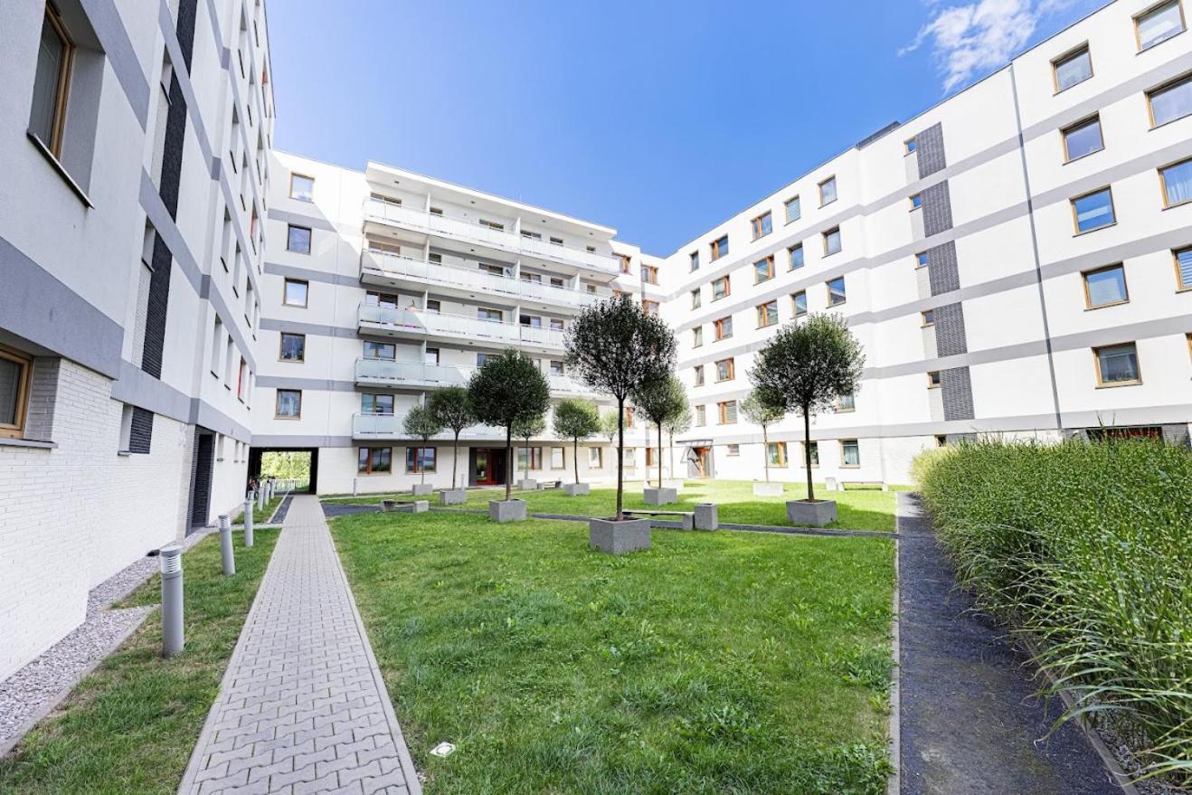 Fajny Apartament Z Parkingiem, Obok Metra. 바르샤바 외부 사진