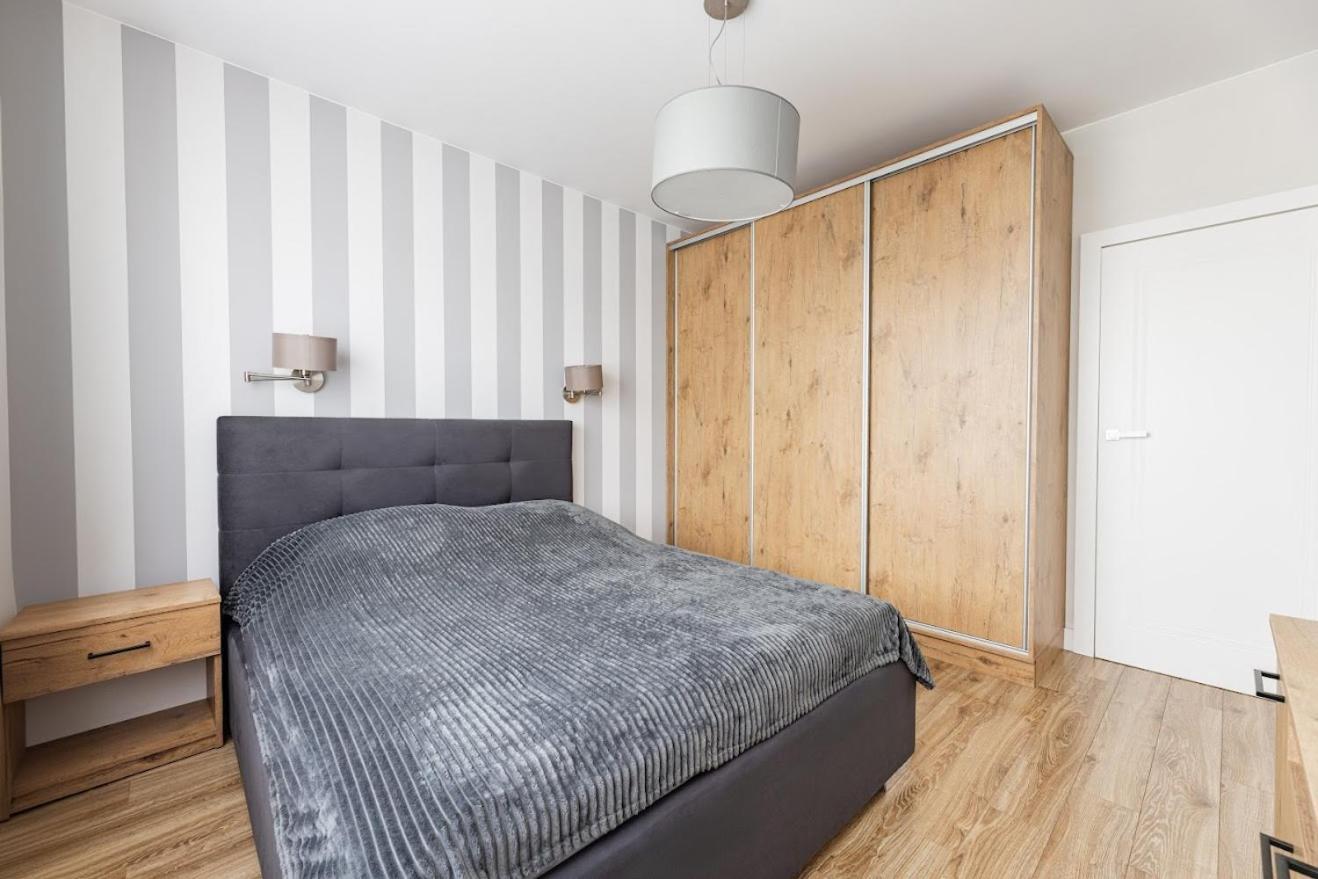 Fajny Apartament Z Parkingiem, Obok Metra. 바르샤바 외부 사진